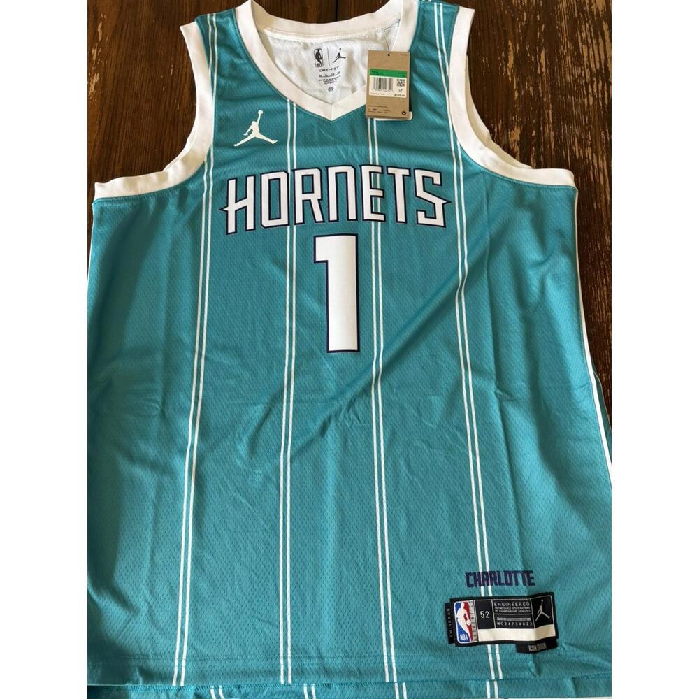 LaMelo Ball Teal Charlotte Hornets Swingman Jersey - Icon Edition Size XL  NEW